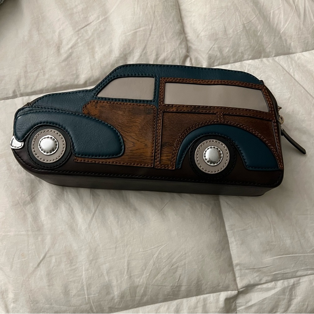 Kate Spade Roadtrip Knock On Wood Woody Wagon Car Leather Clutch Purse